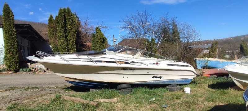 2001 26.3 foot Windy 8000 EUR 8000